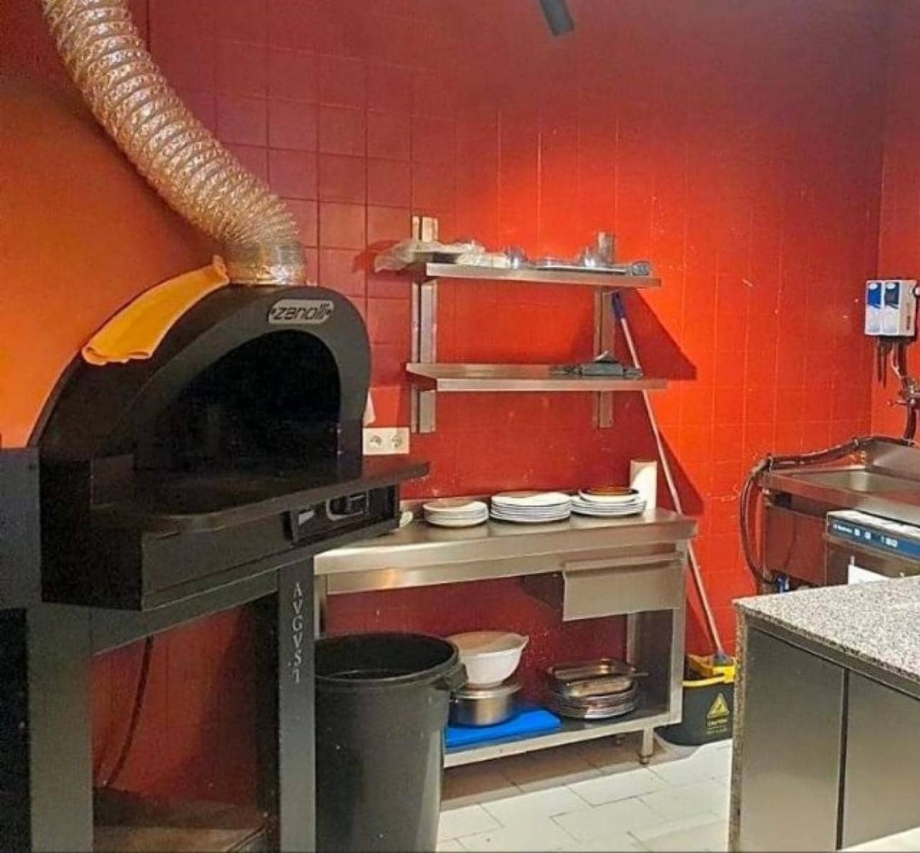 Erhverv til salg i Santander - € 220.000 (Ref: 8743376)