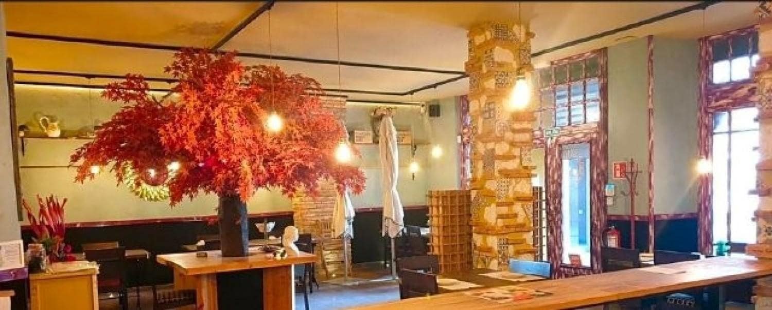 Erhverv til salg i Santander - € 220.000 (Ref: 8743376)