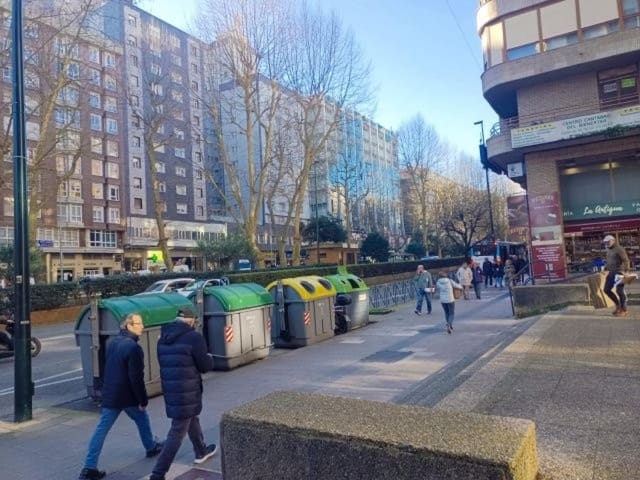 Comercial para venda em Santander - 220 000 € (Ref: 8743376)