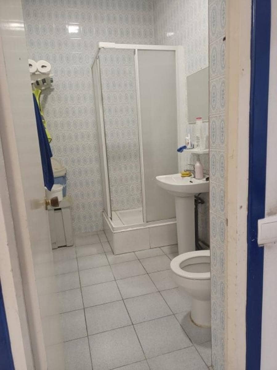 Commercial for rent in Santander - € 1,000 (Ref: 8766798)