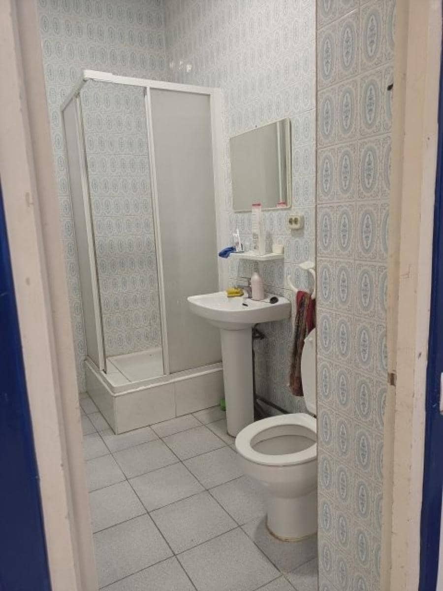 Commercial for rent in Santander - € 1,000 (Ref: 8766798)