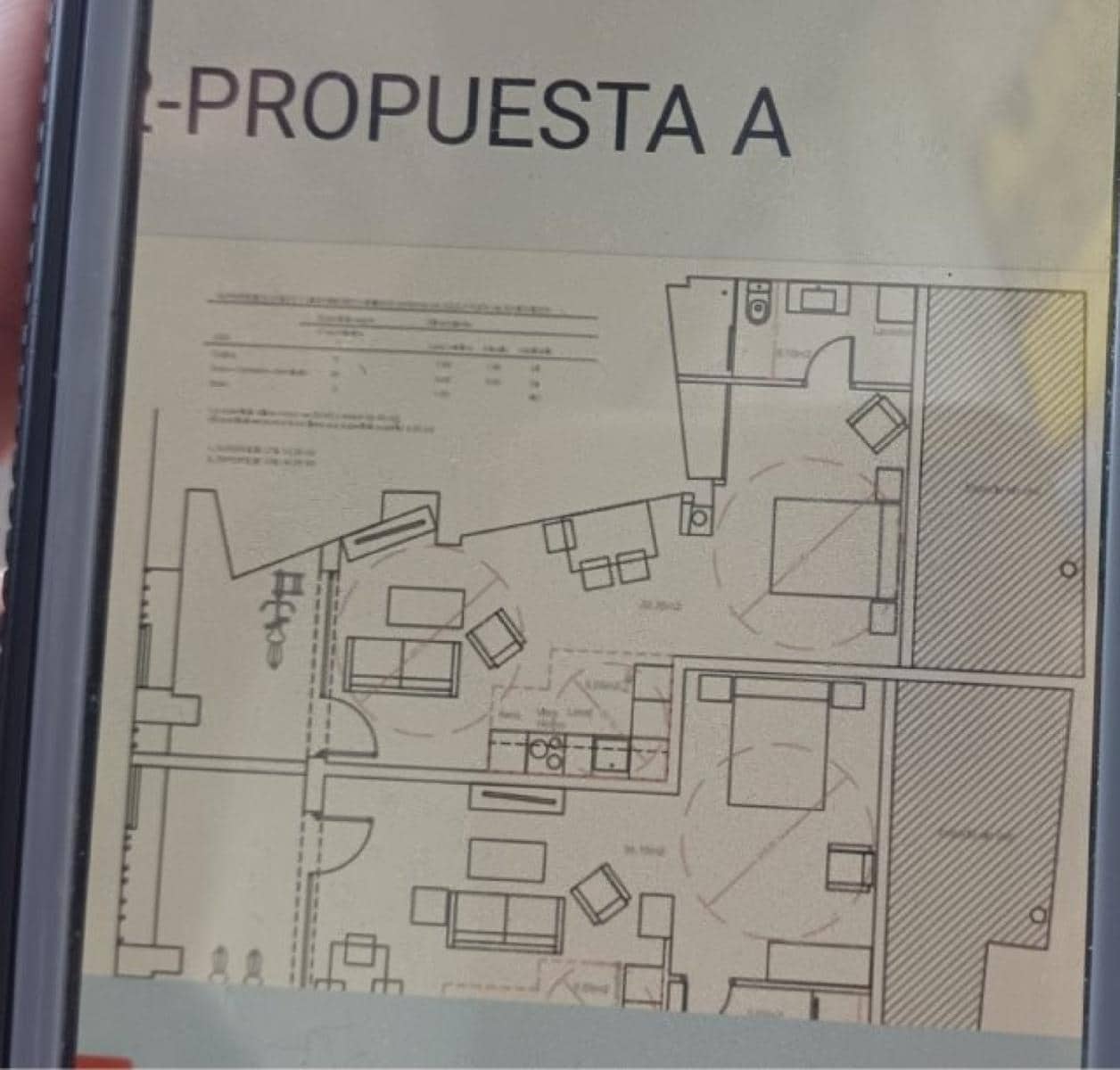 Kommersiell til salgs i Santander - € 230 000 (Ref: 8766799)