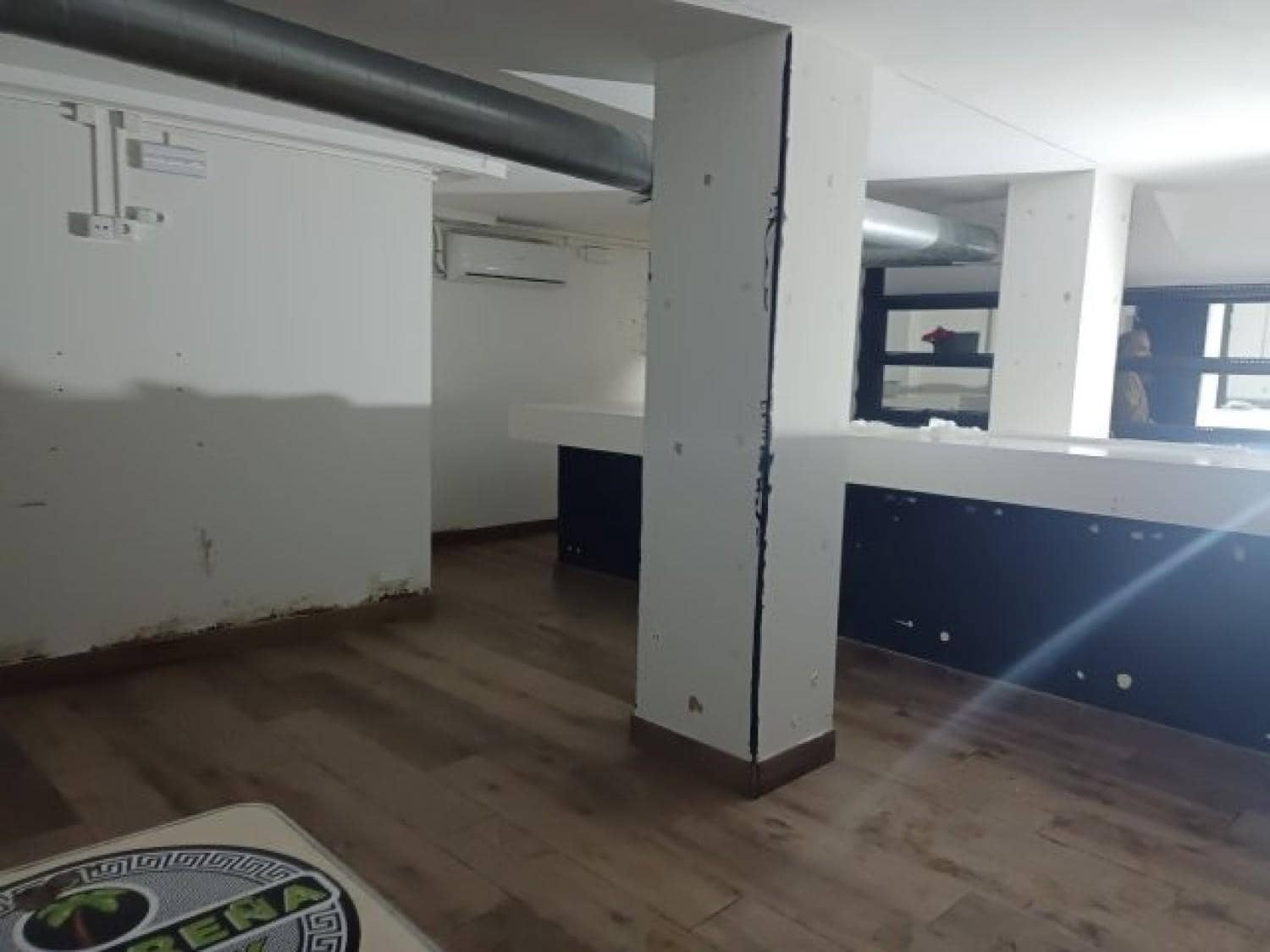 Erhverv til salg i Santander - € 93.000 (Ref: 8778400)