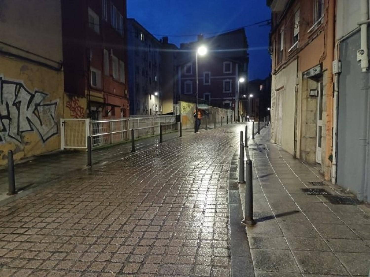 Erhverv til salg i Santander - € 93.000 (Ref: 8778400)