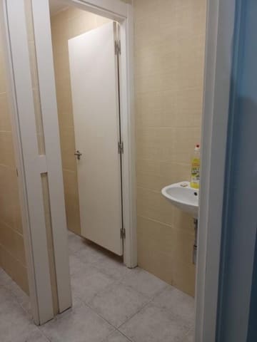 Comercial para venda em Santander - 93 000 € (Ref: 8778400)