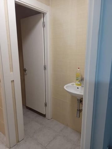 Comercial para venda em Santander - 93 000 € (Ref: 8778400)