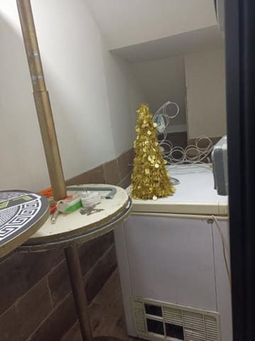 Comercial para venda em Santander - 93 000 € (Ref: 8778400)