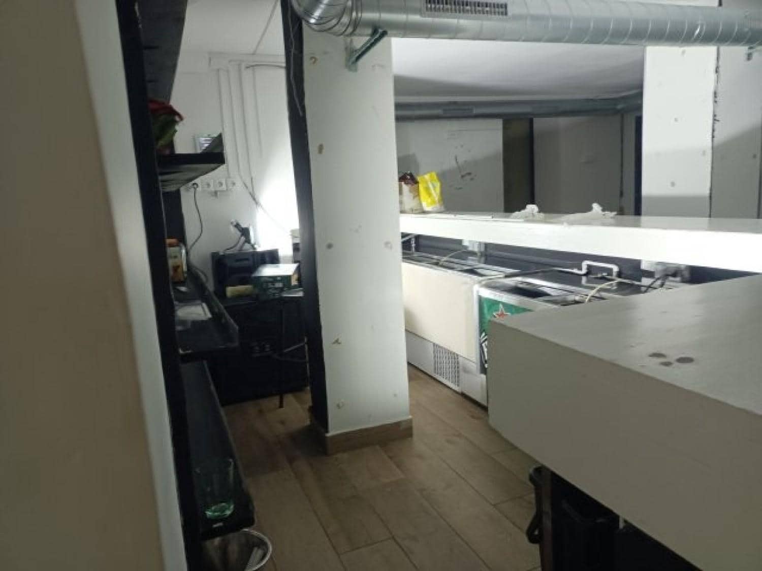 Erhverv til salg i Santander - € 93.000 (Ref: 8778400)