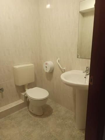 Kommersiell til salgs i Santander - € 270 000 (Ref: 8789412)