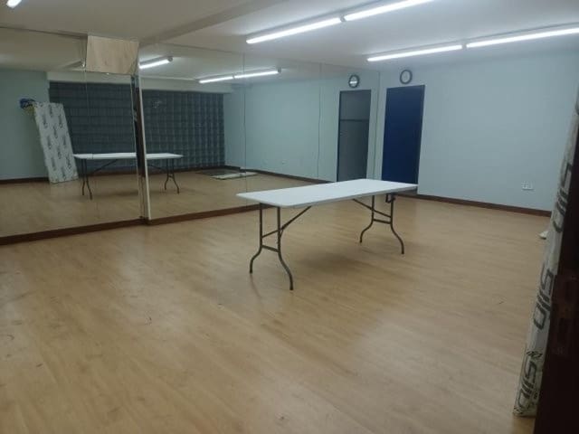 Kommersiell til salgs i Santander - € 270 000 (Ref: 8789412)