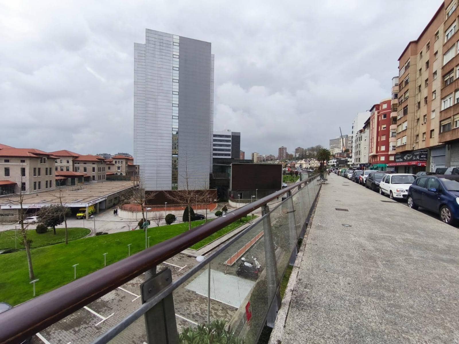 Komercyjne na sprzedaż w Santander - 230 000 € (Ref: 8900071)