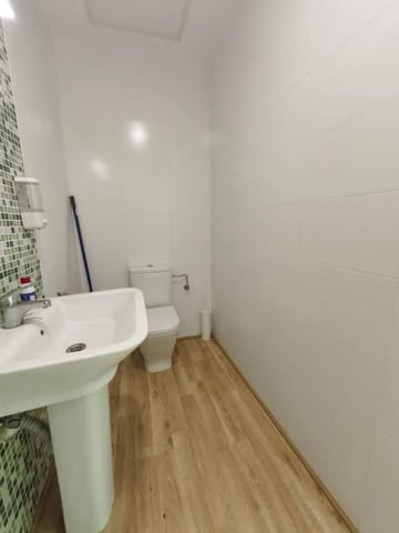 Erhverv til leje i Santander - € 2.500 (Ref: 8988205)