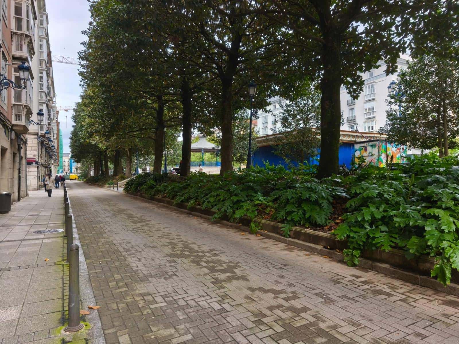 Local Commercial à louer à Santander - 2 500 € (Ref: 8988205)