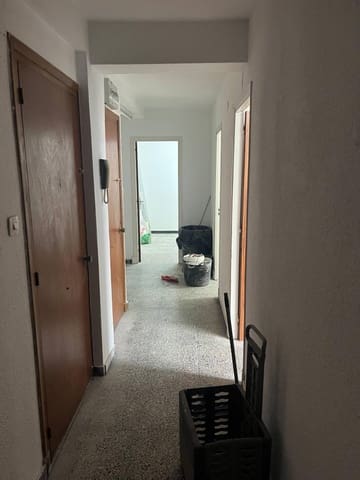 Comercial para venda em Santander - 140 000 € (Ref: 8998428)