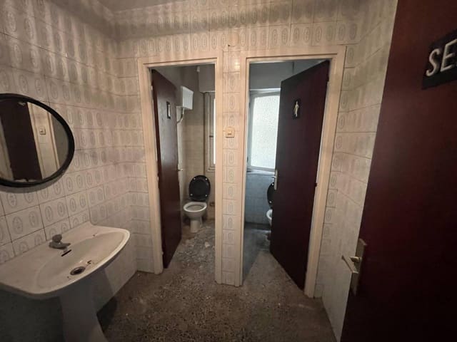 Comercial para venda em Santander - 140 000 € (Ref: 8998428)