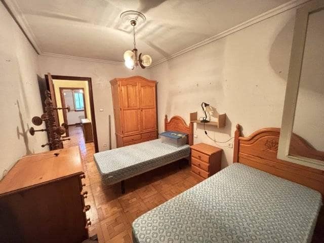 3 soveværelse Lejlighed til salg i Torrelavega - € 170.000 (Ref: 9031450)