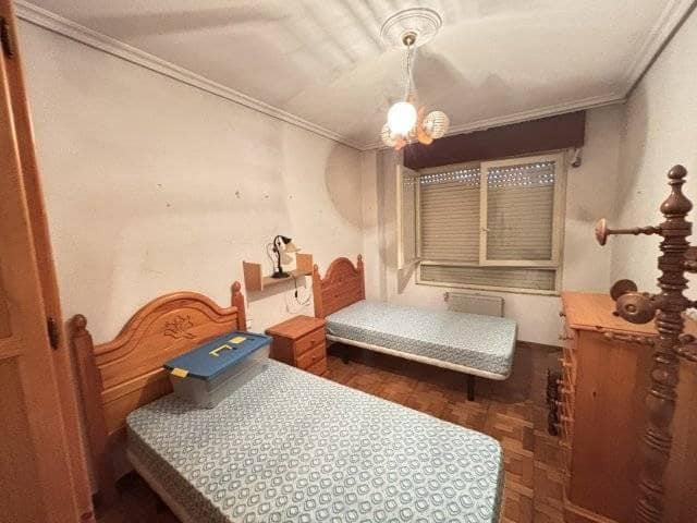 3 soveværelse Lejlighed til salg i Torrelavega - € 170.000 (Ref: 9031450)