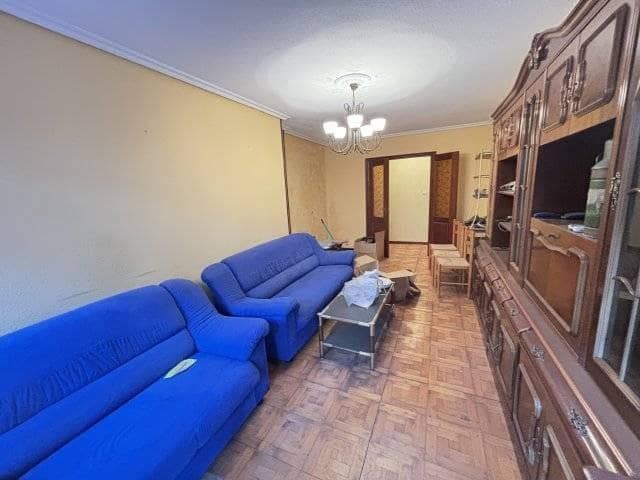 3 soveværelse Lejlighed til salg i Torrelavega - € 170.000 (Ref: 9031450)