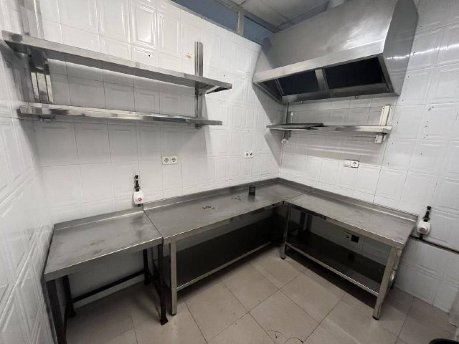 Komercyjne do wynajęcia w Torrelavega - 500 € (Ref: 9081484)