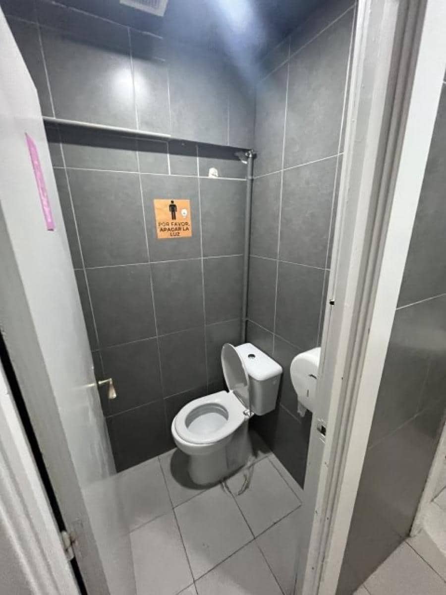 Commercieel te huur in Torrelavega - € 500 (Ref: 9081484)