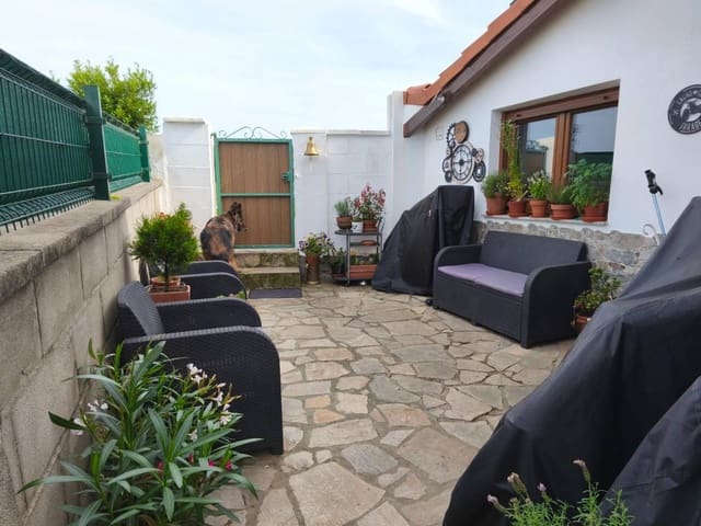 2 bedroom Finca/Country House for sale in Igollo, Camargo - € 250,000 (Ref: 9089754)