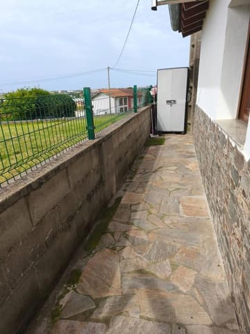 2 bedroom Finca/Country House for sale in Igollo, Camargo - € 250,000 (Ref: 9089754)