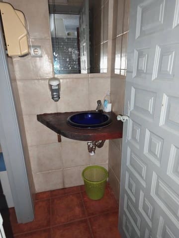 Comercial para venda em Santander - 109 000 € (Ref: 9100711)