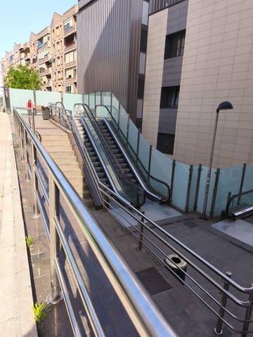 Comercial para venda em Santander - 109 000 € (Ref: 9100711)