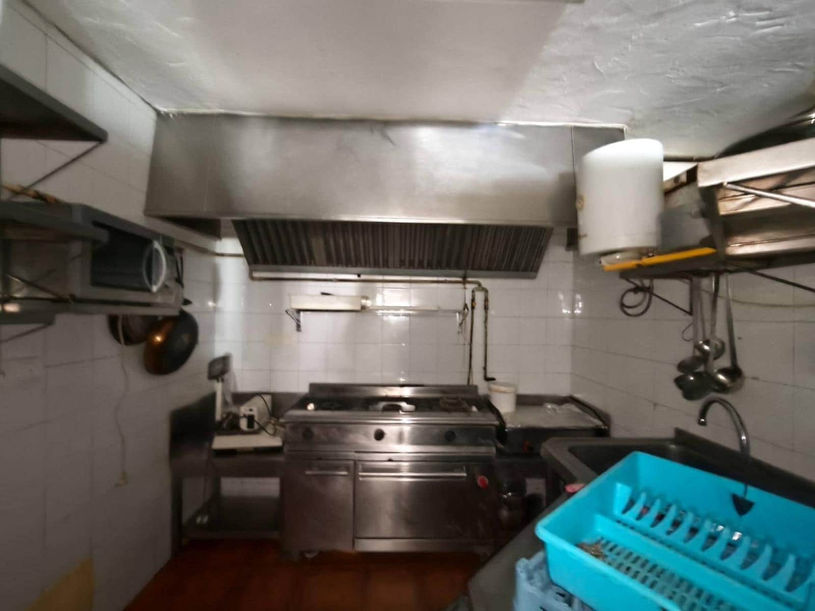 Commercial for sale in Santander - € 109,000 (Ref: 9100711)