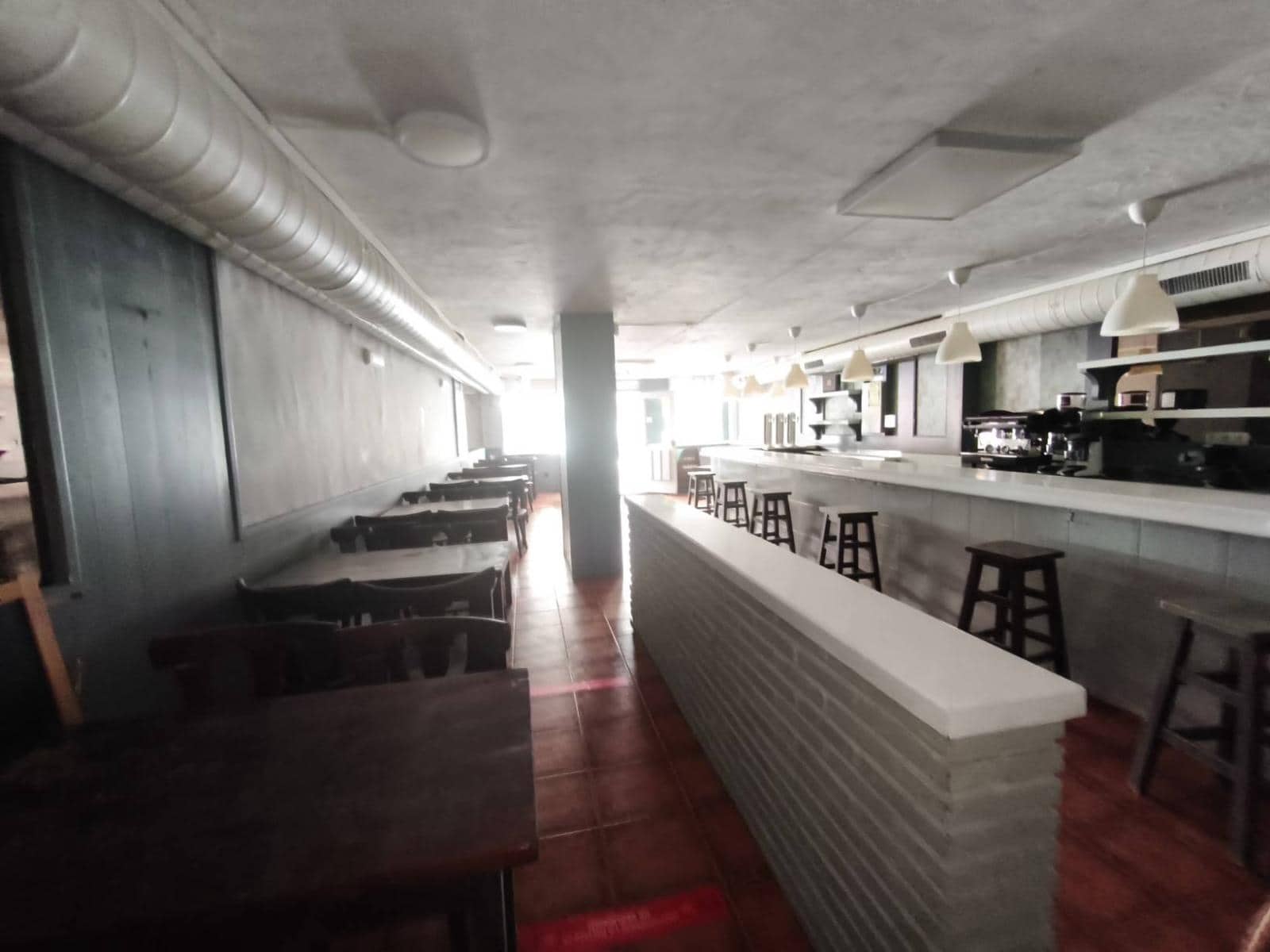 Commercial for sale in Santander - € 109,000 (Ref: 9100711)