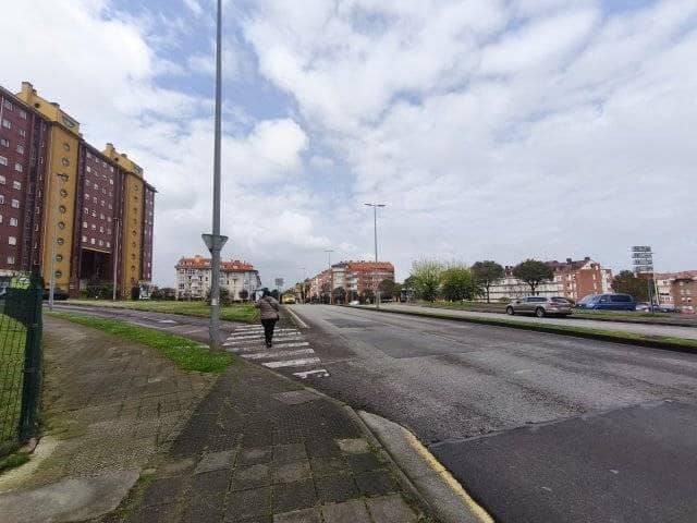 Erhverv til salg i Santander - € 65.000 (Ref: 9114097)