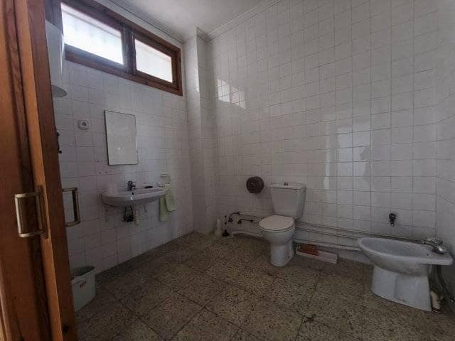 Erhverv til salg i Santander - € 65.000 (Ref: 9114097)