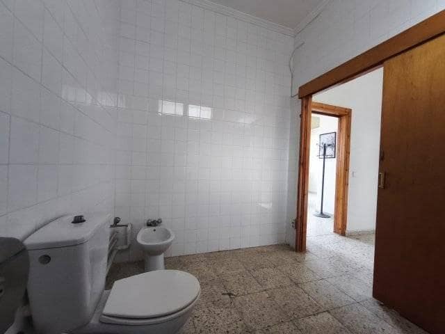 Erhverv til salg i Santander - € 65.000 (Ref: 9114097)