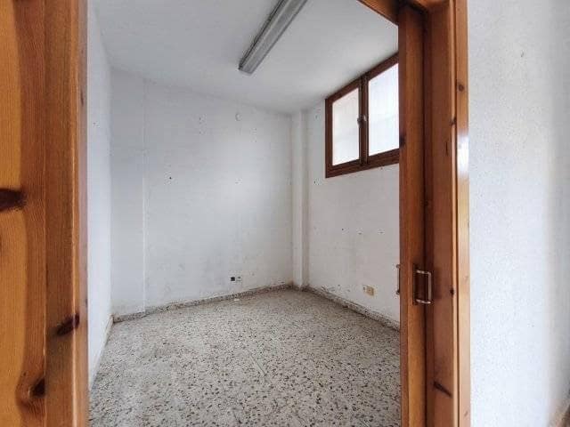 Erhverv til salg i Santander - € 65.000 (Ref: 9114097)