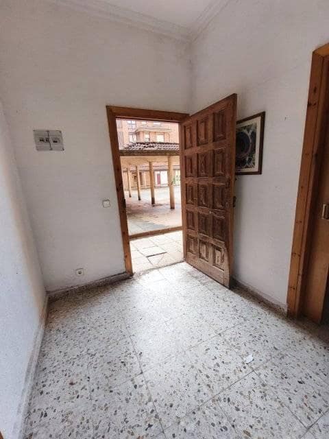 Erhverv til salg i Santander - € 65.000 (Ref: 9114097)