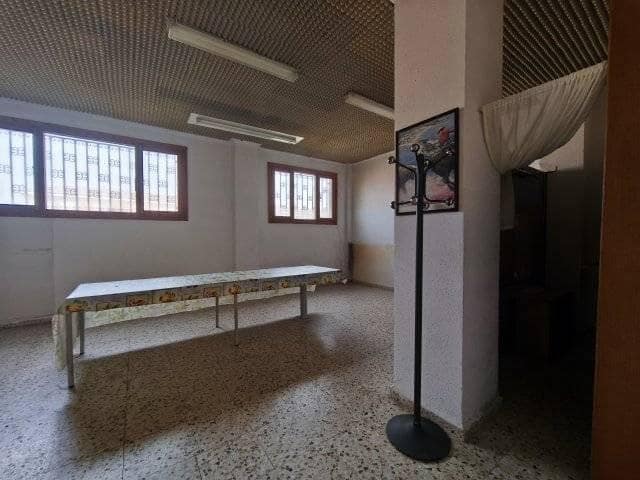 Erhverv til salg i Santander - € 65.000 (Ref: 9114097)