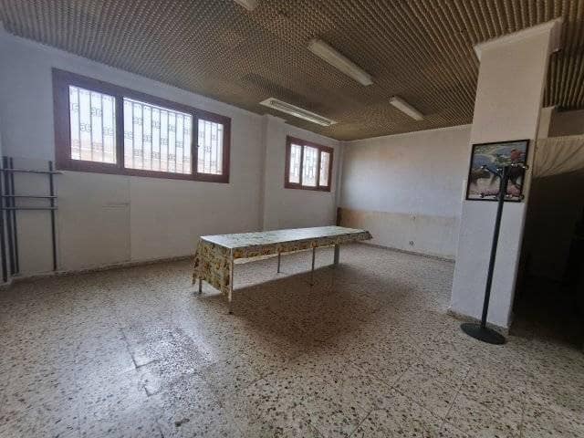 Erhverv til salg i Santander - € 65.000 (Ref: 9114097)