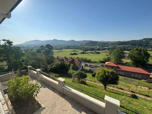 5 makuuhuone Paritalo myytävänä paikassa Parbayon - 390 000 € (Ref: 9114098)