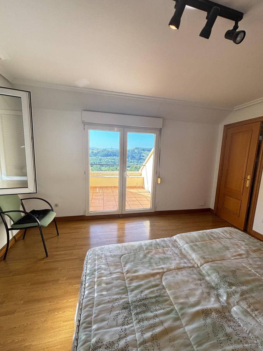 5 makuuhuone Paritalo myytävänä paikassa Parbayon - 390 000 € (Ref: 9114098)