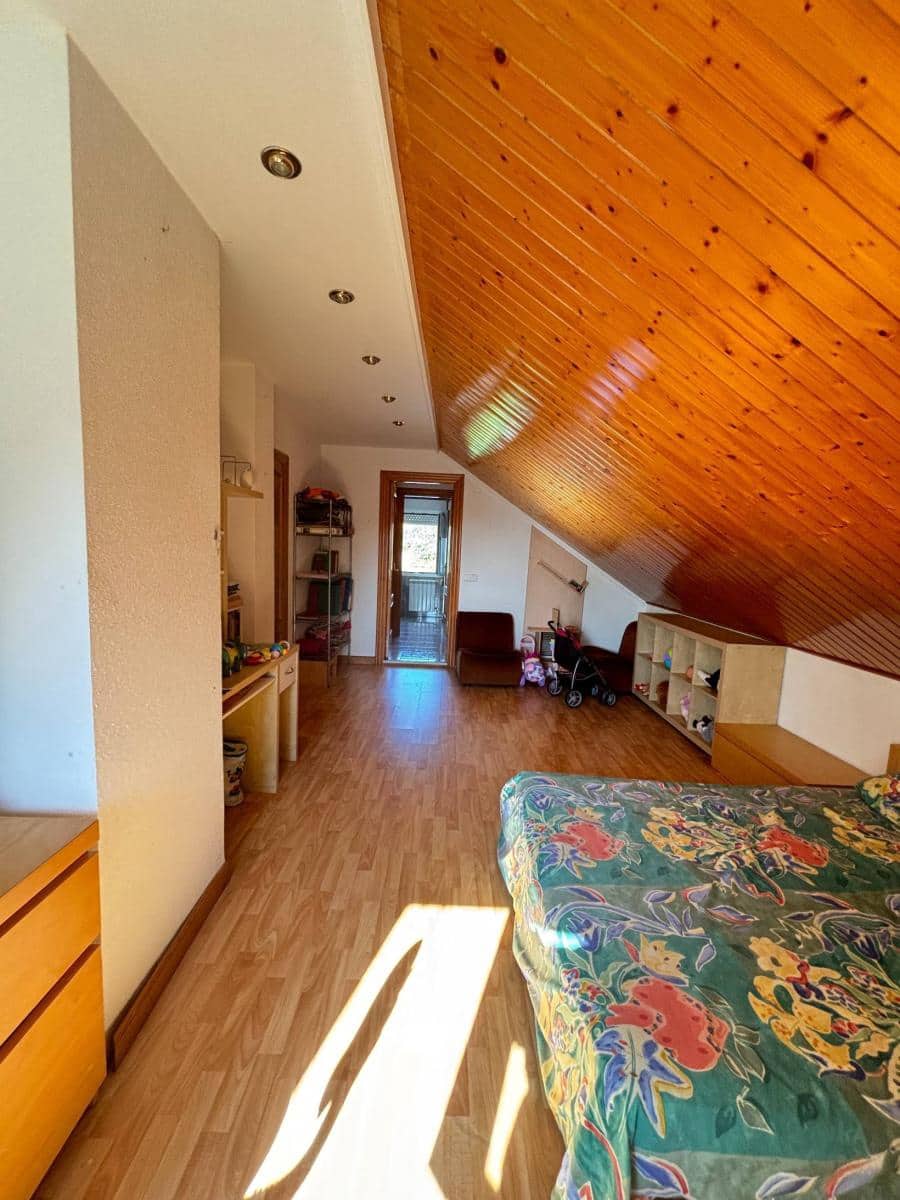 5 makuuhuone Paritalo myytävänä paikassa Parbayon - 390 000 € (Ref: 9114098)