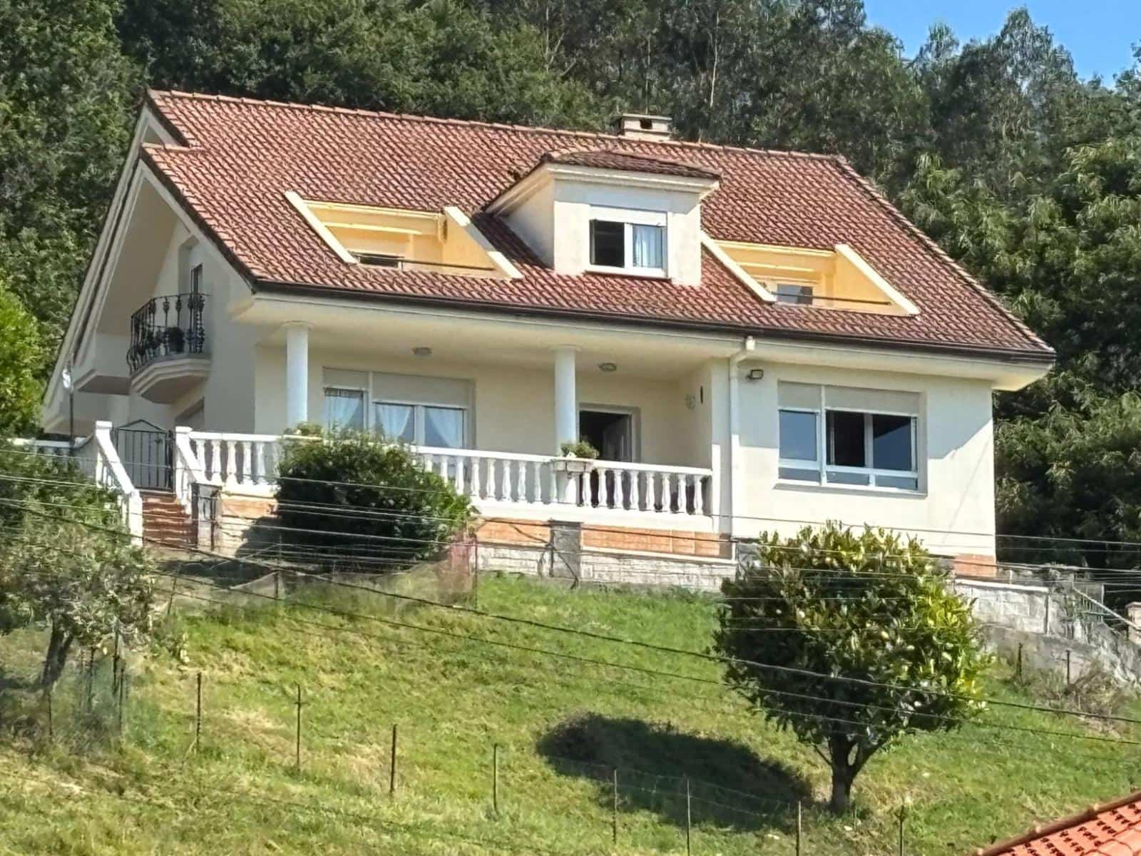 5 makuuhuone Paritalo myytävänä paikassa Parbayon - 390 000 € (Ref: 9114098)