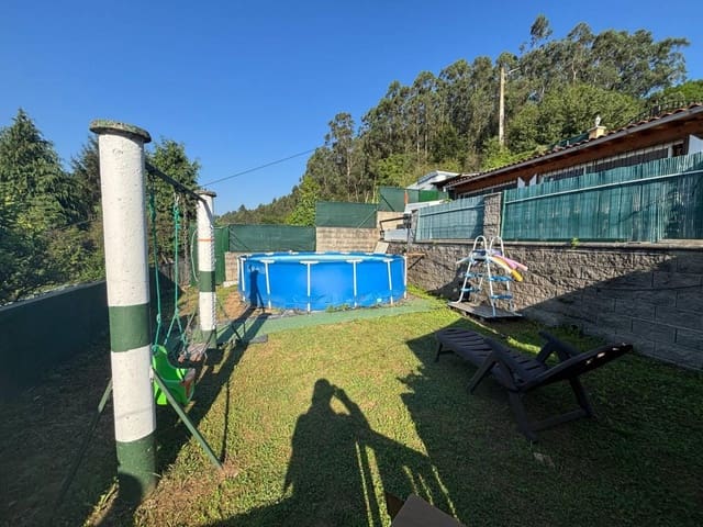 5 quarto Moradia Geminada para venda em Parbayón, Piélagos - 390 000 € (Ref: 9114098)