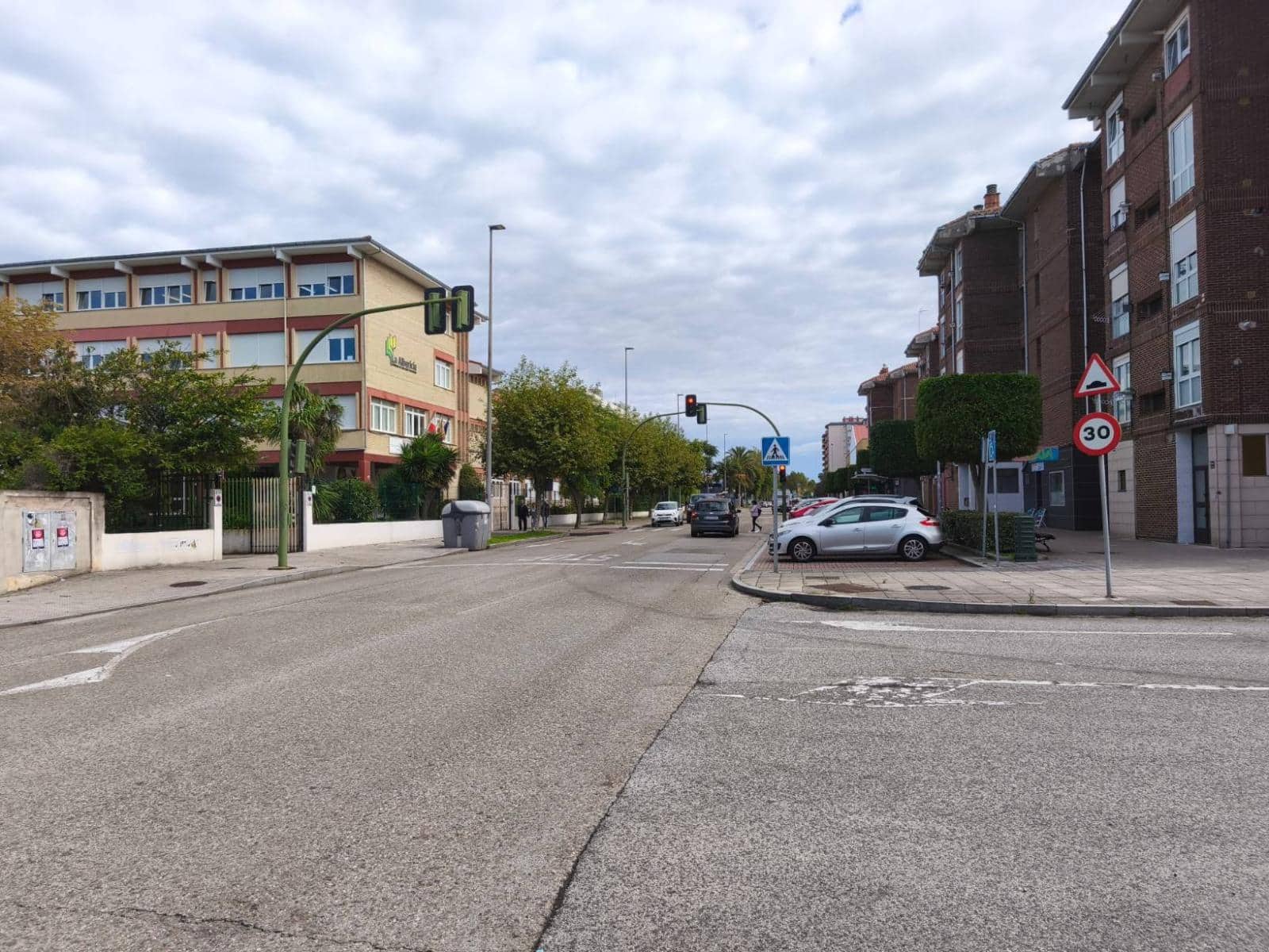 Erhverv til salg i Santander - € 90.000 (Ref: 9282024)