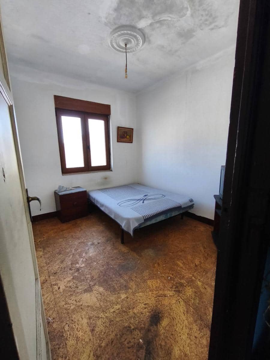 4 bedroom Restaurant/Bar for sale in Requejada - € 320,000 (Ref: 9296744)