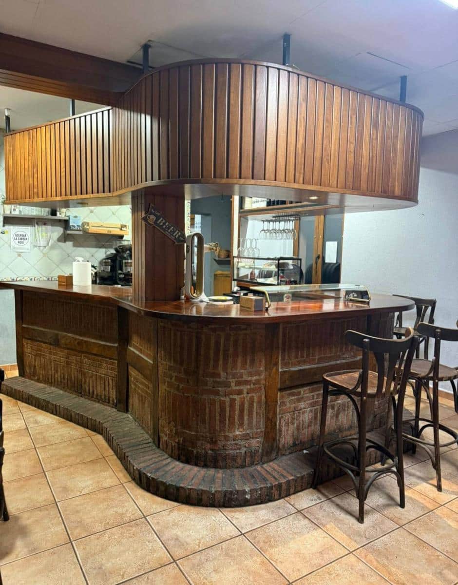 4 bedroom Restaurant/Bar for sale in Requejada - € 320,000 (Ref: 9296744)