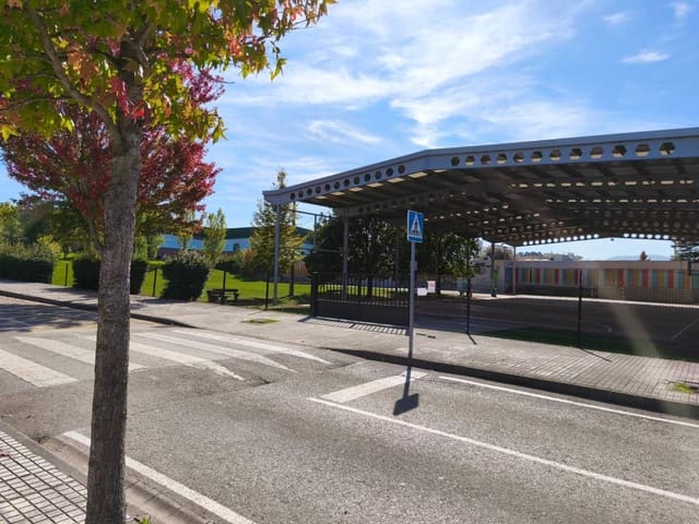 4 quarto Restaurante/Bar para venda em Requejada, Polanco - 320 000 € (Ref: 9296744)