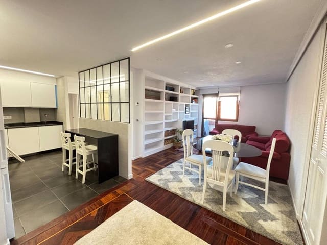 3 makuuhuone Asunto vuokrattavana paikassa Torrelavega - 950 € (Ref: 9310750)