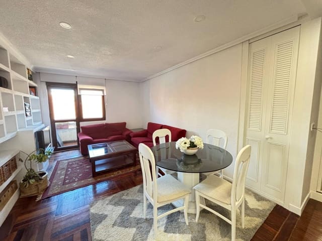 3 makuuhuone Asunto vuokrattavana paikassa Torrelavega - 950 € (Ref: 9310750)