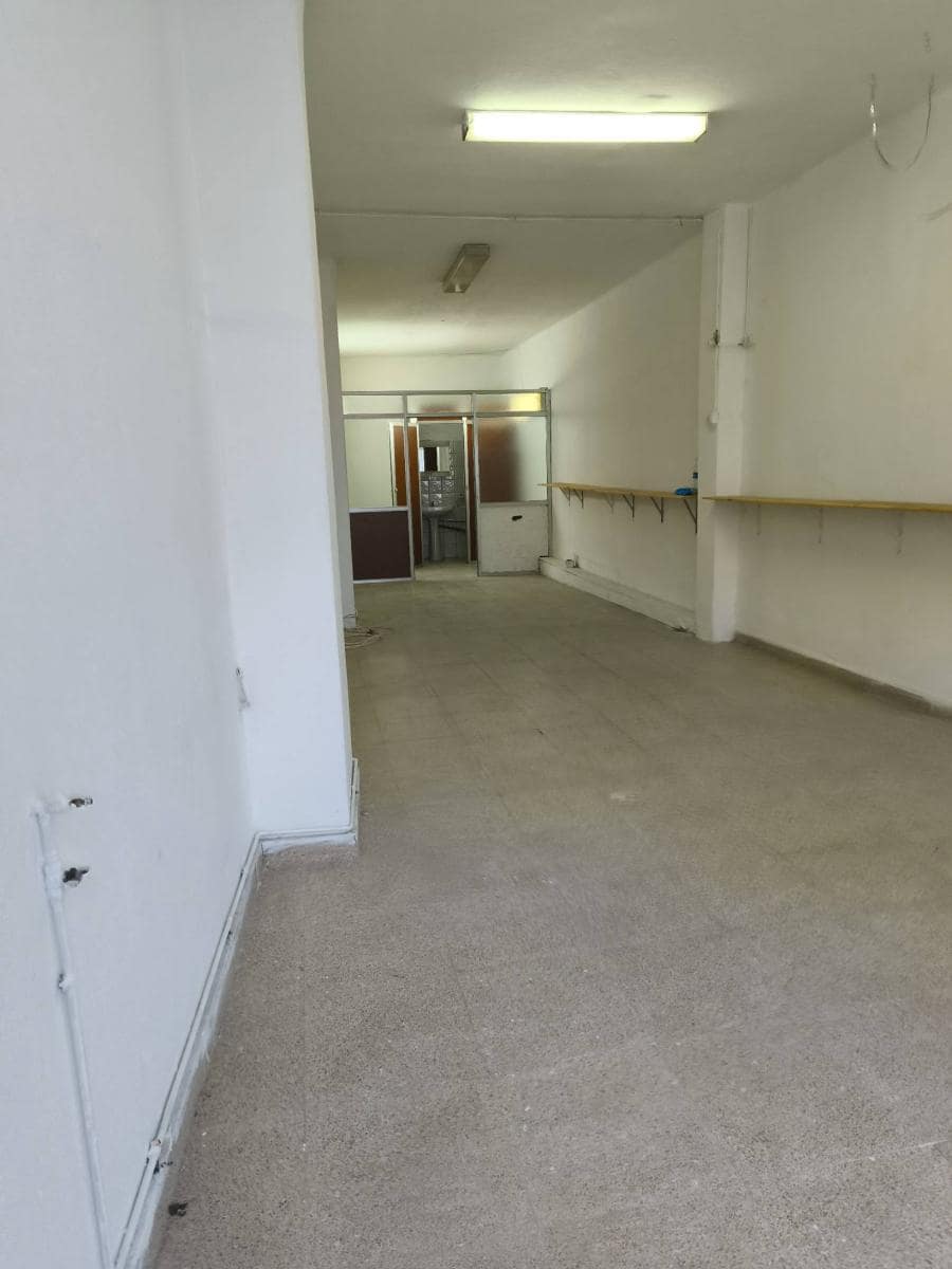 Erhverv til leje i Santander - € 550 (Ref: 9419755)