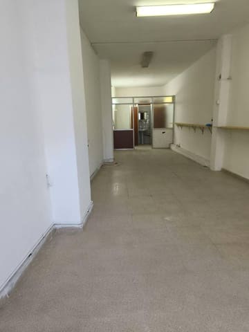 Commercieel te huur in Santander - € 550 (Ref: 9419755)